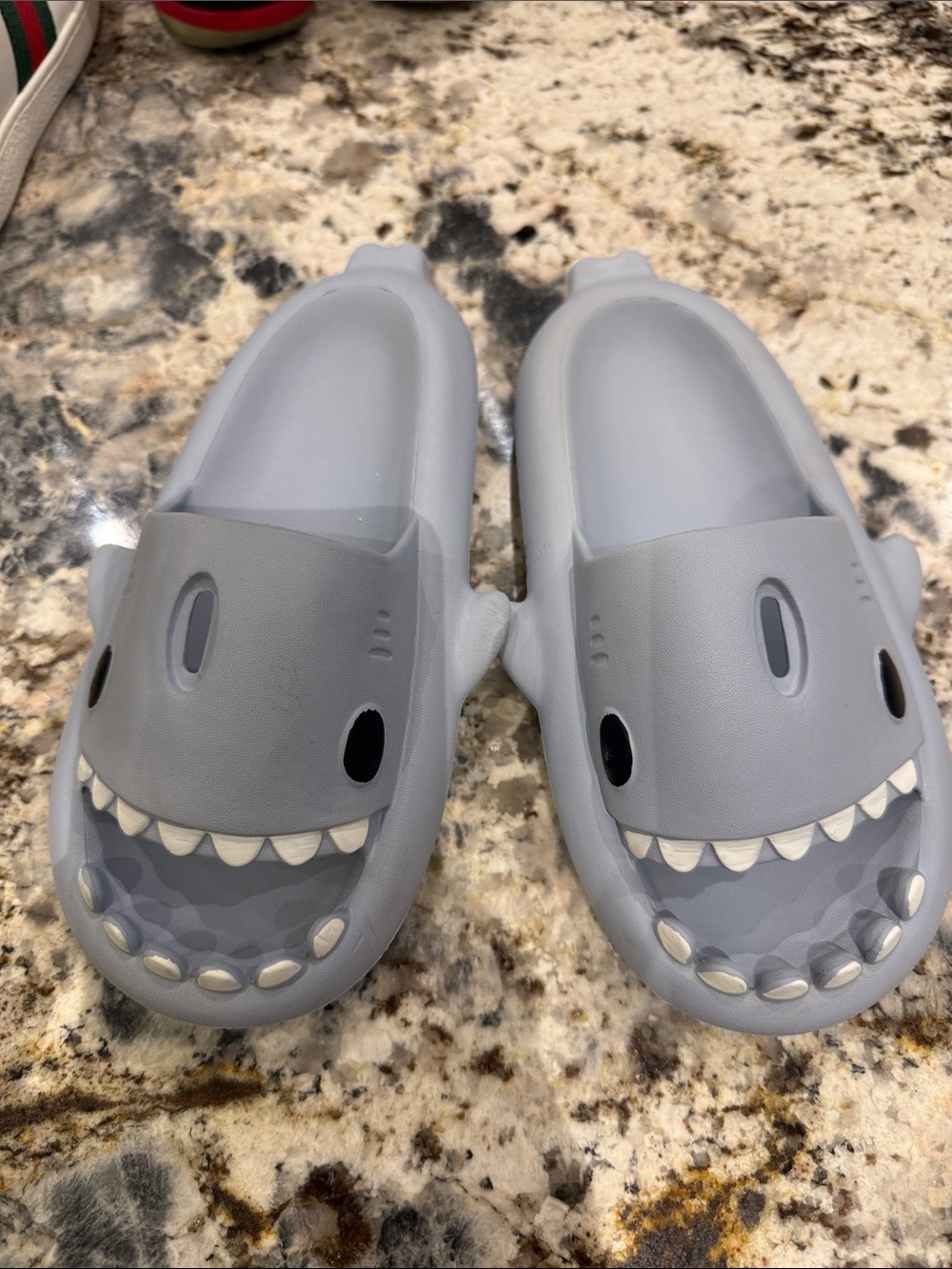 Nike Kids Shark Slip-On Clogs - Gray